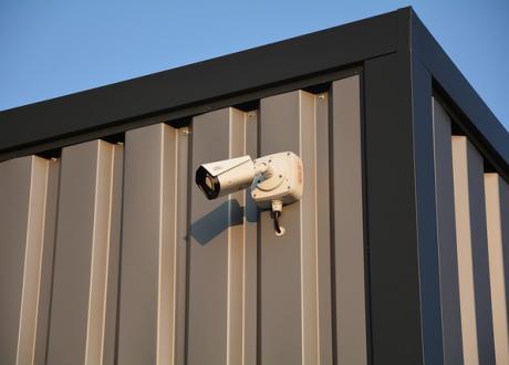 3 Reasons why Security Officers are more effective than CCTV